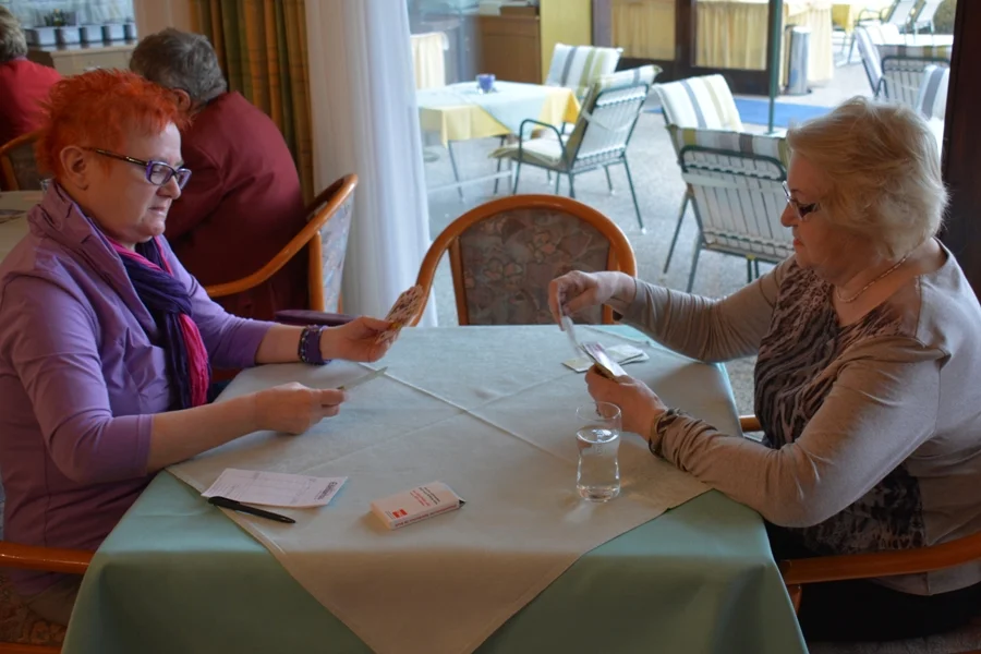 Poldi Deketh-Cumming gegen Sonja Ladinig