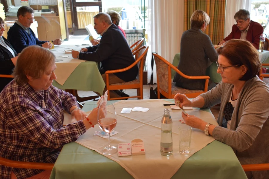 Brigitte Bahr mit Heidi Sternat