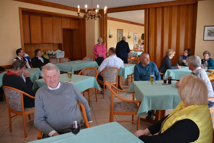 Begrüßung und Auslosung