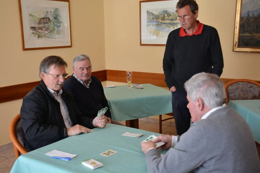 Kritische Beobachter immer dabei