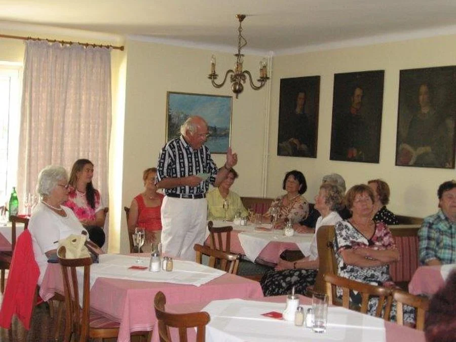 Hans Prüller bei der Begrüßung ,Rückblick und Dankesrede