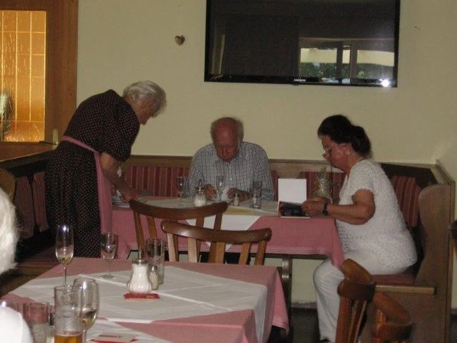 Ehepaar Wiegele und Frau Kert