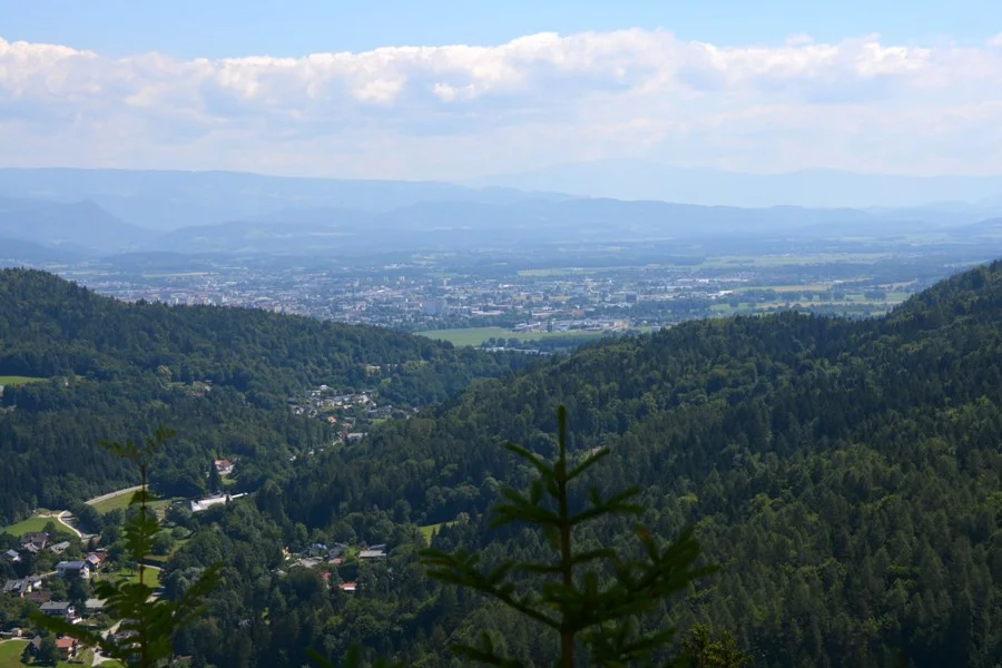 Blick in das#+Klagenfurter Becken+