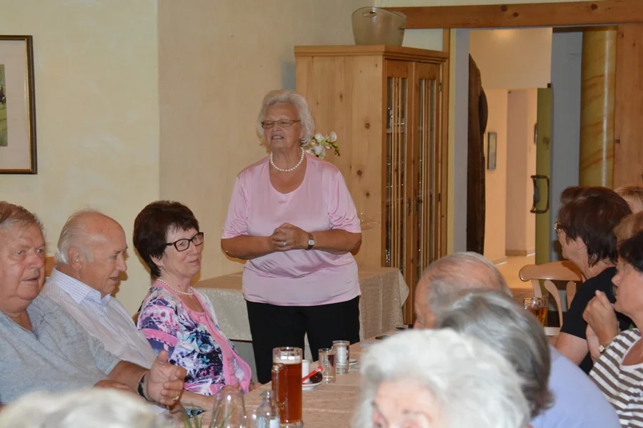 Begrüßung der Mitglieder und der vielen Ehrengäste