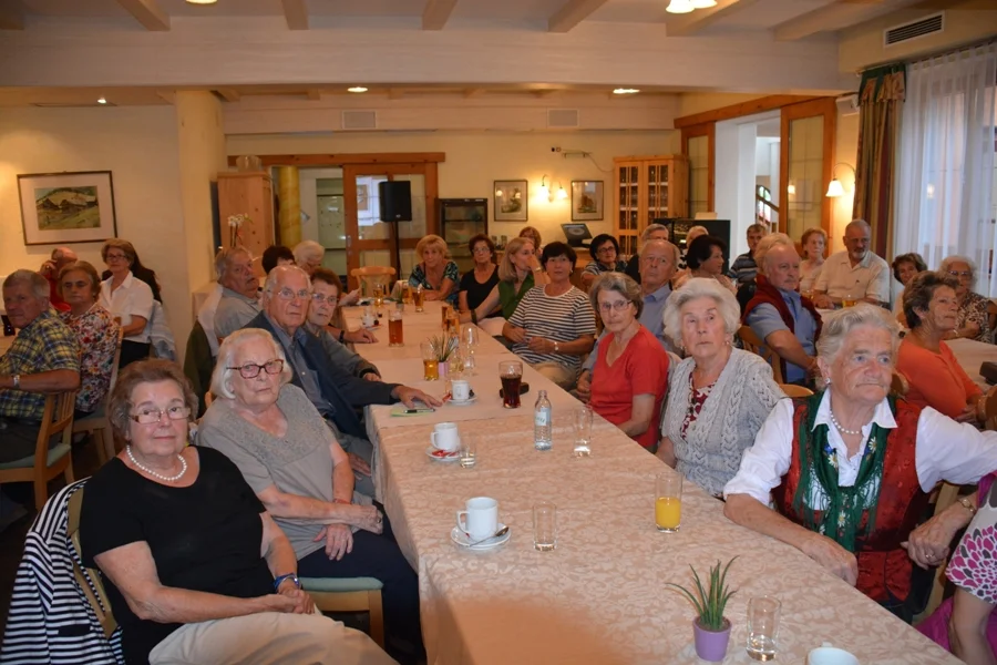Auch dem Hause  +Joainig+ Dank für die Überlassung des Speisesaales und der Bereitstellung derTechnik