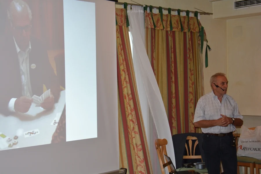 Viel Wissen und die passenden Worte zu den interessanten Bildern