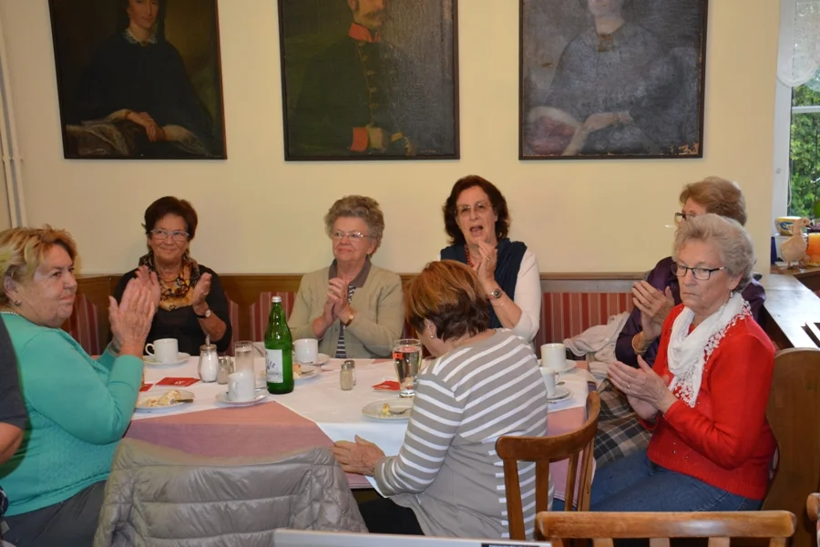 Die +Vorstandsdamen+ mit Monika Mikula und Inge Rom