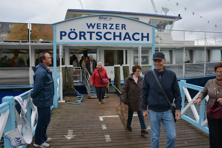 Die +Kapitäne+ verlassen das Schiff zuerst