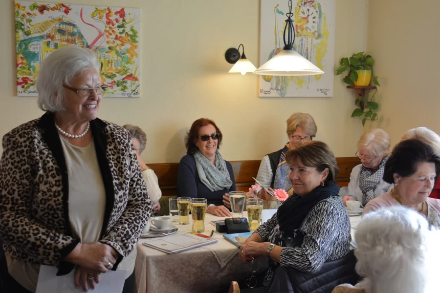 Die Obfrau freut sich über eine volle#+Zocklstube+