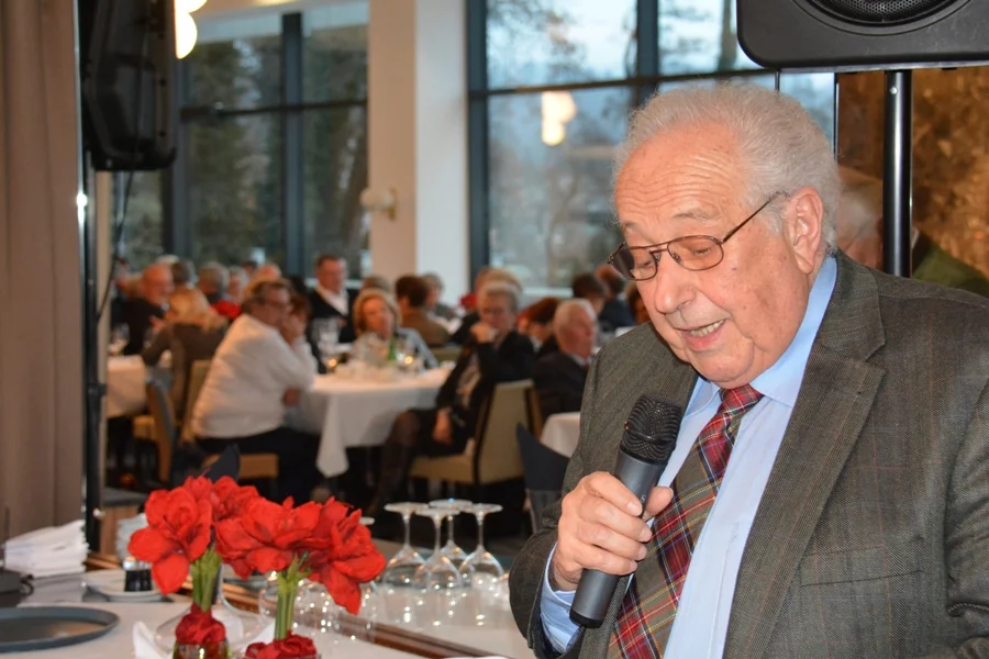 Seit dem Jahre 2007 steuert Ing. Günter Hrubesch immer ein Adventgedicht bei#Ein herzliches Dankeschön