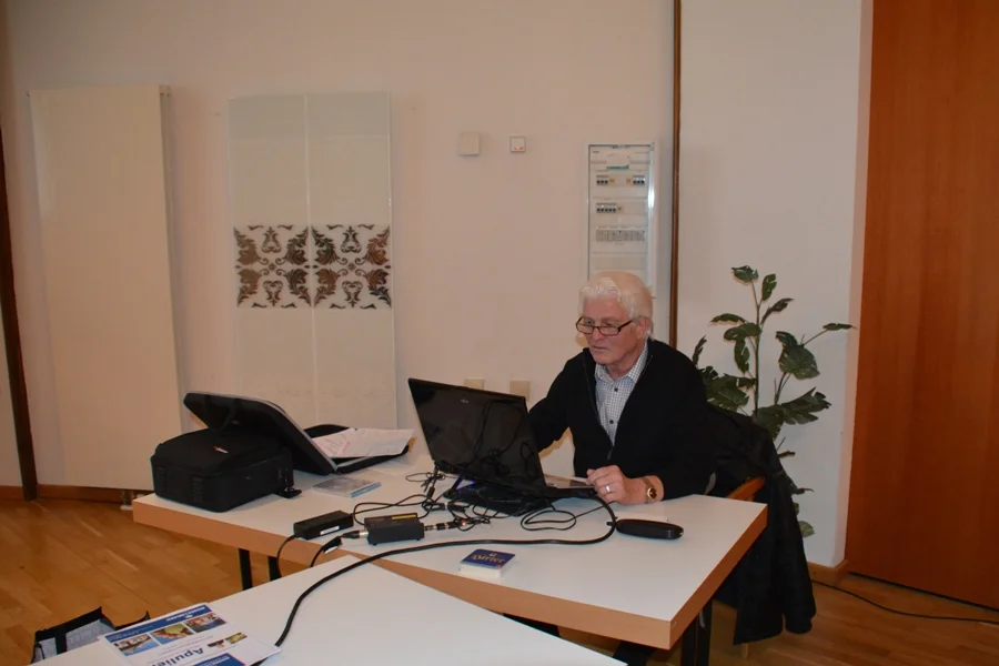 Vorstandsmitglied Helmut Epe mit den schönsten Bildern von 2015