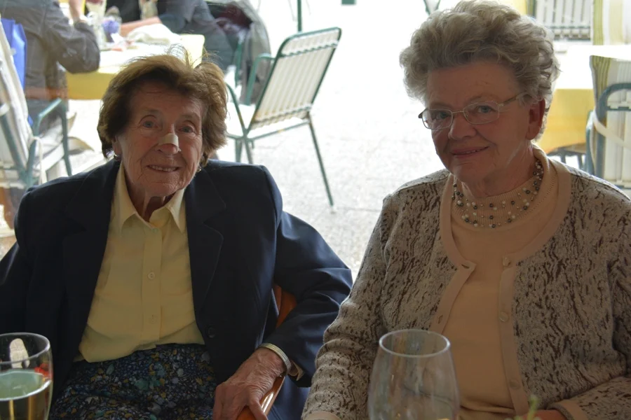 +Ballmutter+ Erna Rapatz und#Elfi Hudovernig