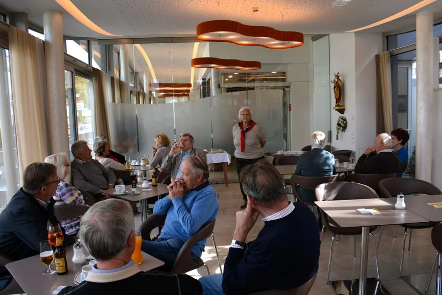 Begrüßung und Auslosung