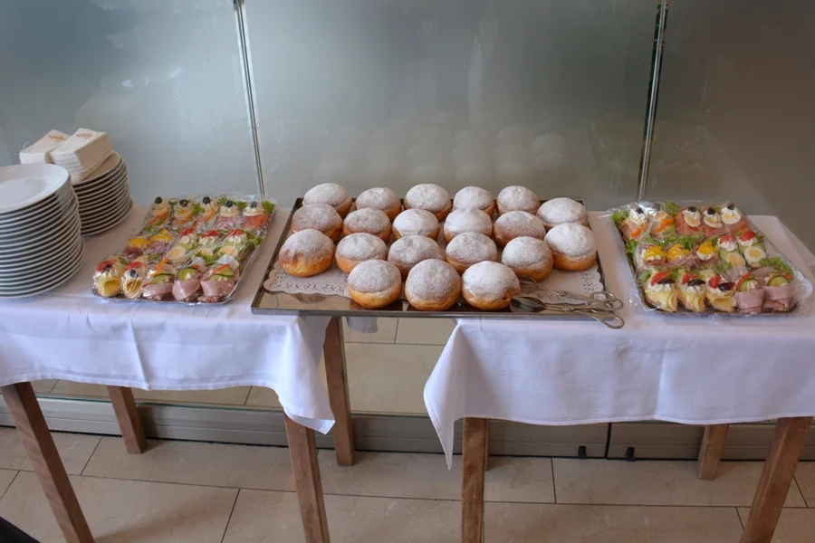 Brotchen und Krapfen eine Sende des Hauses.  Vielen Dank