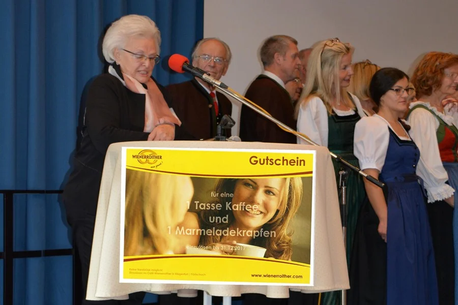 Die anwesenden Dezembergeborenen#wurden geehrt.