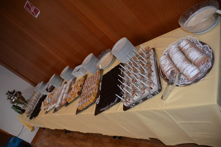 und herrliche Mehlspeisen