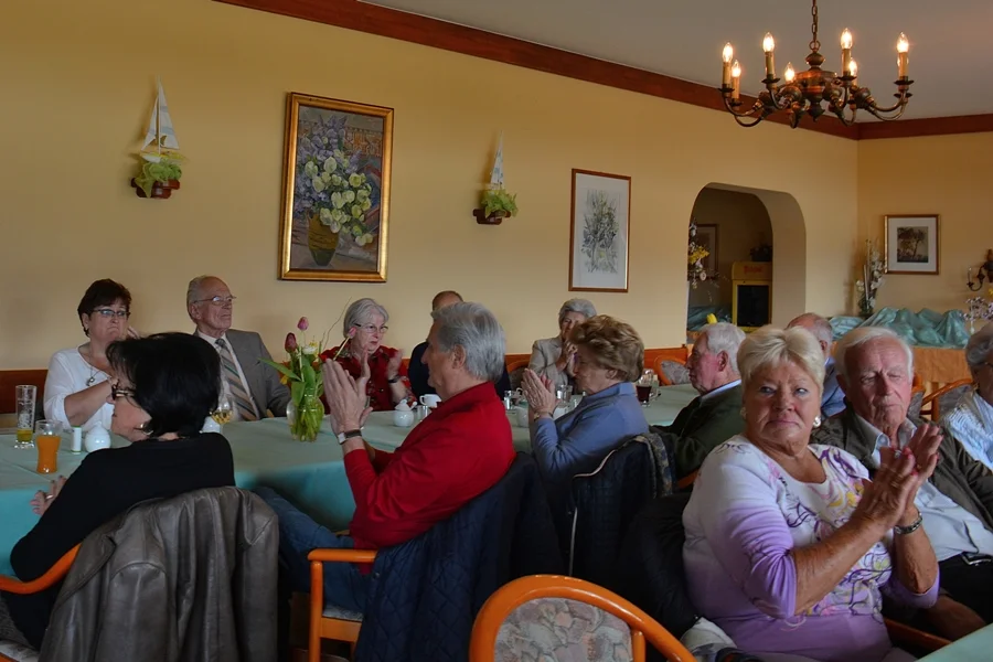 Die Mitglieder mit den Wahlen sichtlich zufrieden