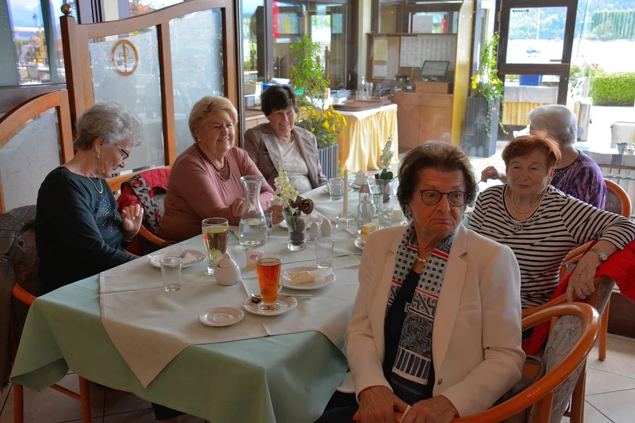 Diesmal waren besonders viele Mütter und Mitglieder gekommen