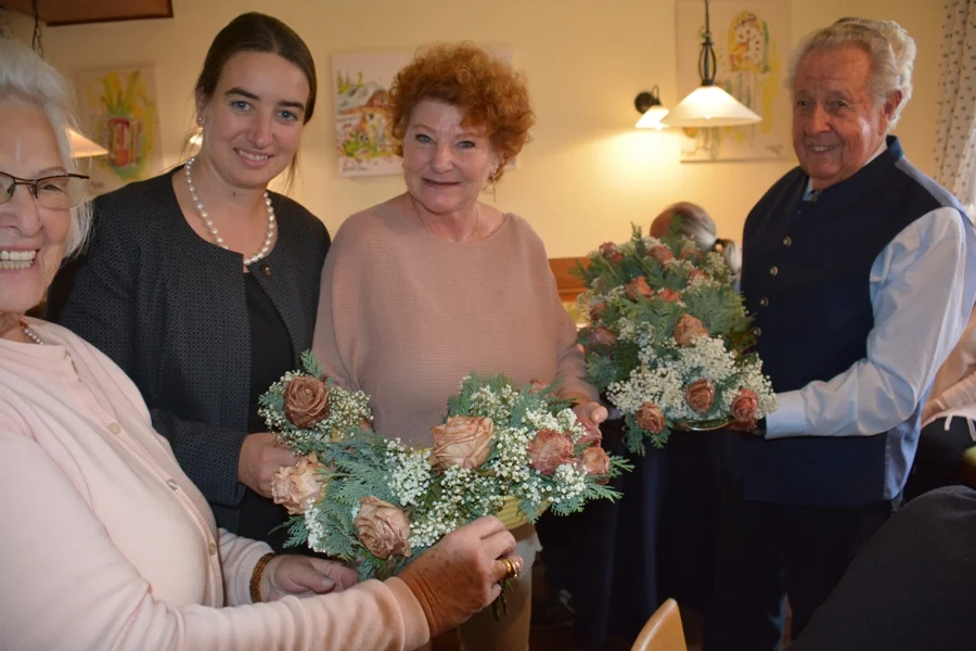 Rosengesteckie für die Damen