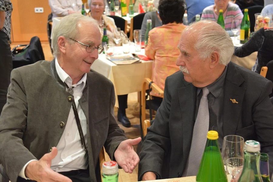 Bez.Obmann IIng. Hans Tauschitz bei einem Fachgespräch mit Hans Prüller