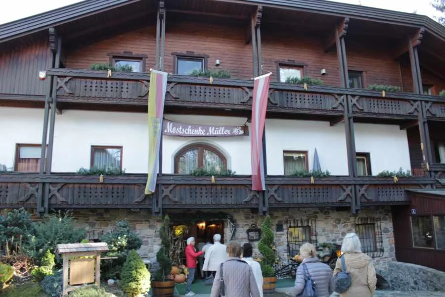 +Mostschenke Müller+ in Kraig