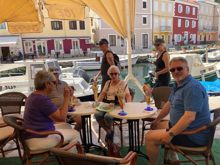 den Eisbecher schaffen wir locker