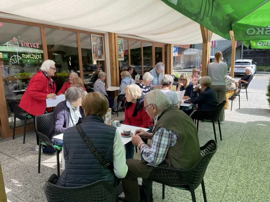 Obfrau Wienerroither fleißig beim Geldeinsammeln